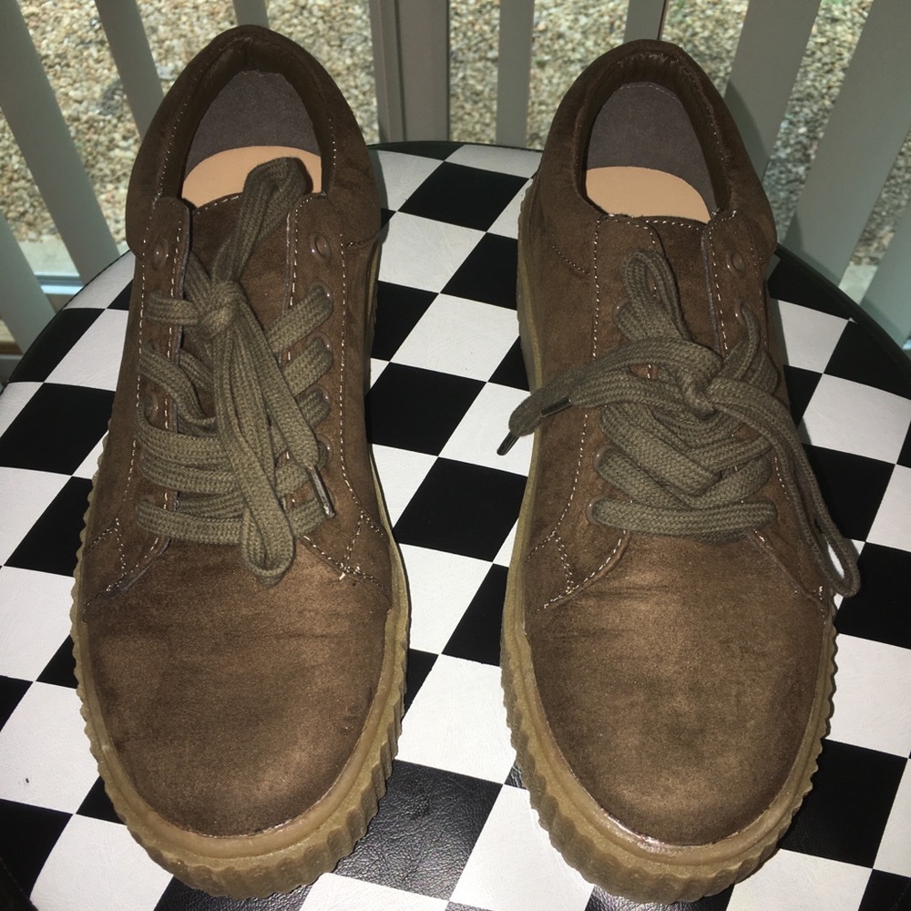 Just Fab Olive platform sneaker